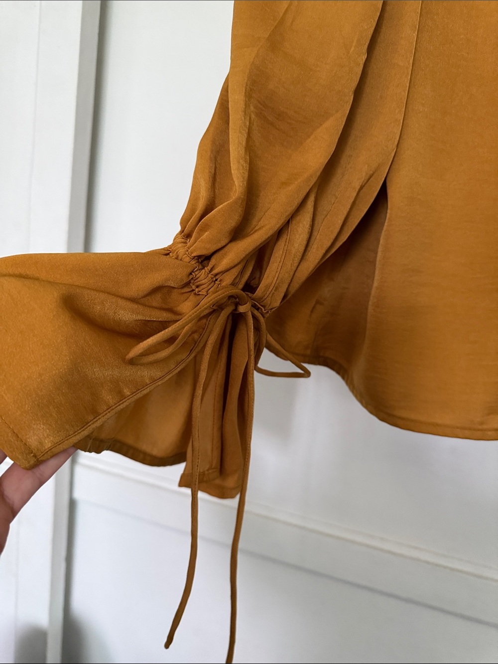 Banana Republic Rust-Tone Ruffle Tie-Neck Blouse - Picture 4 of 8